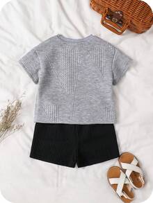 SHEIN 2pcs/Set Baby Boy/Girl Cute Casual Minimalist Letter Print Short Sleeve T-Shirt And Shorts Set,Kids - Multicolor - View 2