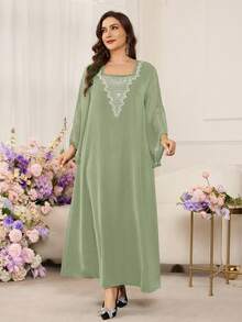 Al Najma 大码女式水钻和仿珍珠装饰阿拉伯风格连衣裙 - 綠色 - 查看 4