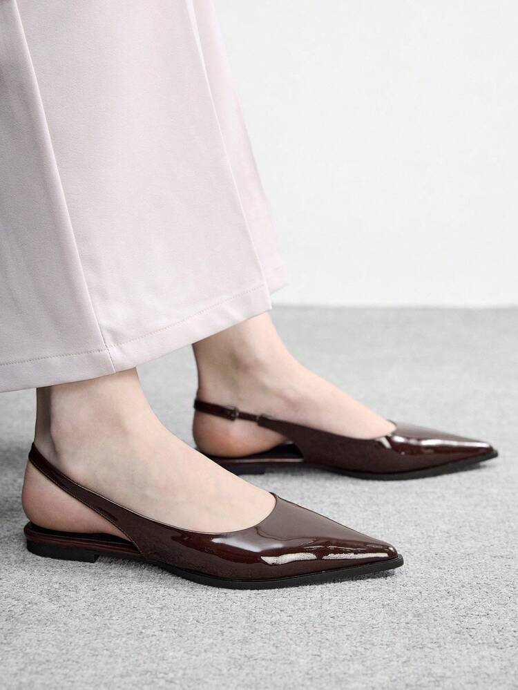 CUCCOO BIZCHIC Sapatos femininos de sola plana, bico fino, marrons, modelo slingback simples. Versáteis, leves e confortáveis, ideais para o dia a dia, para ir ao trabalho e para o ambiente profissional. - Marrom Chocolate - Ver 3