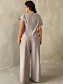 Auralis 新款优雅通勤工作装夏季交叉V领无袖落肩短袖加大码上衣和直筒裤/优雅两件套 - 灰色 - 查看 3