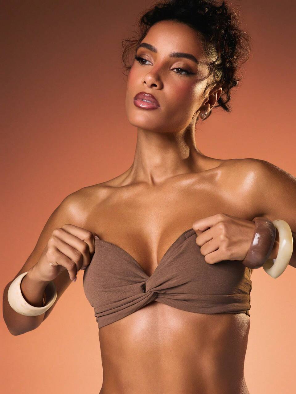 MISSGUIDED Women's Strapless Twisted Front Bandeau Top Cheesecloth Fabric Bikini Style Summer Beach Top