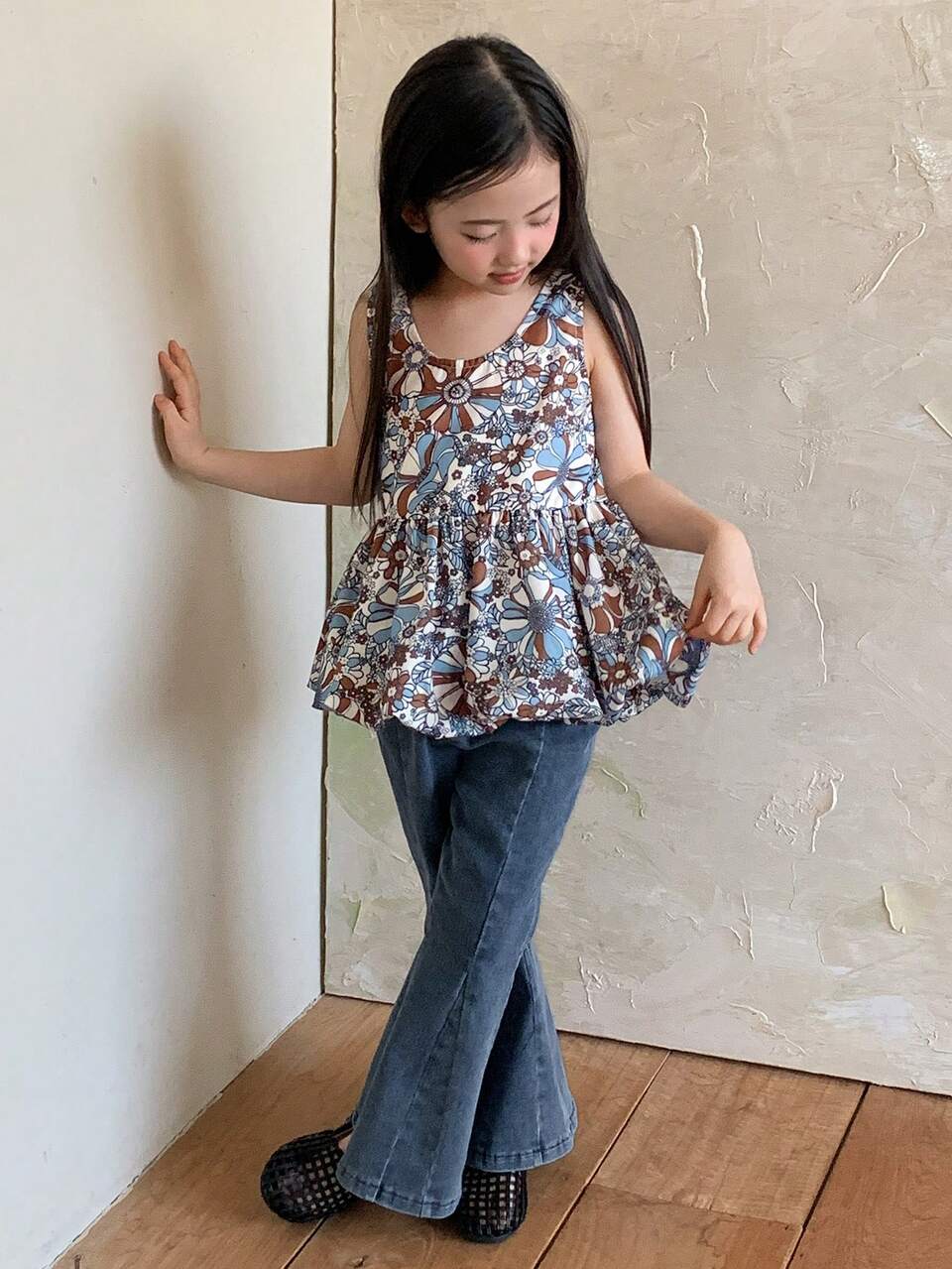 2pcs/Set Young Girls Round Neck Allover Print Sleeveless Top And Flare Denim Pants Outfit, Fall Summer Vacation