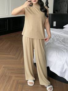 Dazy Plus 大码女式立领纯色短袖上衣和裤子休闲家居服套装 - 卡其色 - 查看 4
