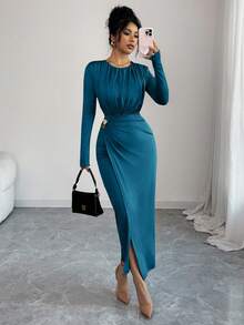 SHEIN Elenzya 女士针织收腰金属装饰修身优雅日常通勤时尚法式街头复古百搭圣诞派对新年假日商务棕色长袖连衣裙，秋冬款 - 水鴨藍 - 查看 4