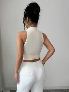 SHEIN Elenzya 1pc Tie Front Crop Halter Top - Apricot - View 2