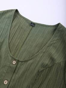 Franclia Große Größen Damen Plissee strukturierter Romper, V-Ausschnitt Design, eleganter minimalistischer Casual einfarbiger Romper Grüner Romper Damen Grüner Romper Damen Casual Romper Kurzarm Romper Leinen Kurzarm Romper Leinen Romper Frühling Romper Grüner Romper für Damen Kurzer Grüner Romper Damen Leinen Romper Damen Urlaubsoutfit Sets Damen Casual Outfits Damen Frühling Outfit Damen Sommer Outfits Damen Playsuits Sommer Jumpsuits für Damen Leinen Vintage Outfit für Damen Damen Sommer Outfits Frühling Outfits - Grün - Übersicht 3