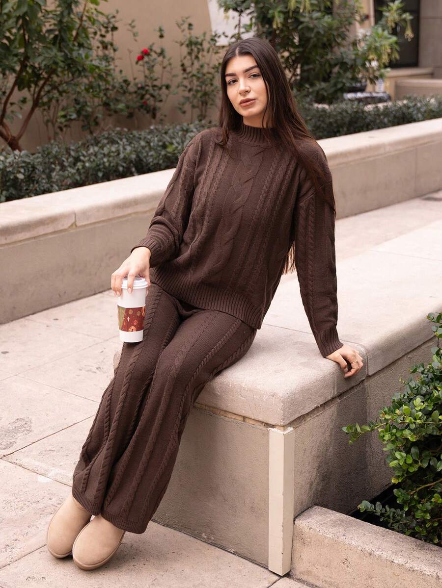 Andrea Bello 女士休闲咖啡棕色圆领长袖毛衣和裤子两件套，冬季 - 咖啡棕 - 查看 1