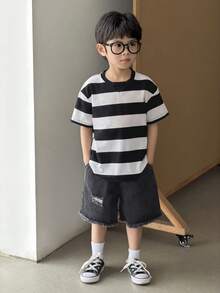 Young Boy Casual Distressed Frayed Hem Pocket Shorts, Summer - Grey - View 6