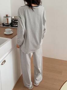 DAZY Conjunto de pijama holgado de 2 piezas con rayas y decoración de manzana linda para mujer - Gris - Ver 2
