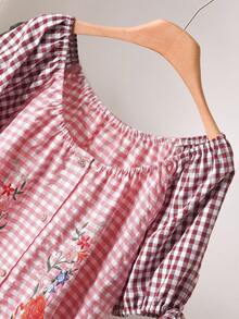 CosyJoli 大码圆领花瓣袖格子系带前襟纽扣荷叶边下摆衬衫 - 紅色 - 查看 5