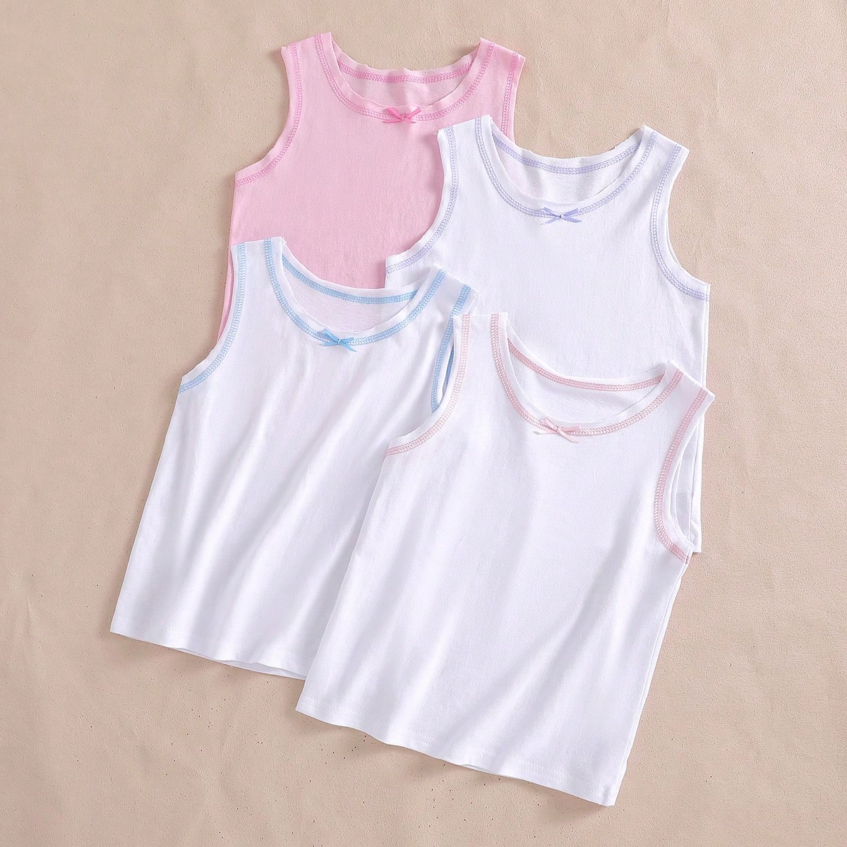 Ropa de estar por casa cómoda y casual con decoración de mariposa en tela suave, adecuada para el uso diario de niñas jóvenes