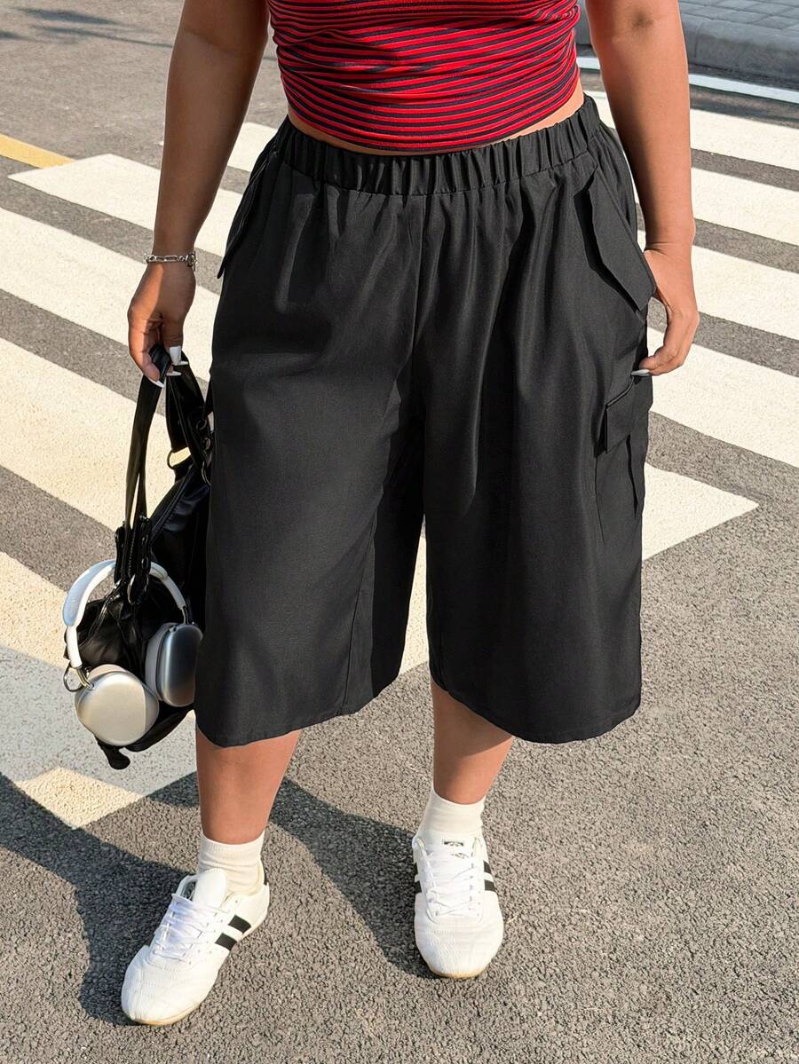 Muchica Plus Size Women's Black Solid Color Elastic Waist Pockets Casual Cargo Capri Pants,Summer Everyday Versatile For Daily Wear,Spring Break, - Black - View 1