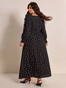Elaquor Vestido Plus Size Floral Misterioso com Decote Quadrado e Mangas Compridas - Multicolorido - Ver 2