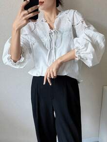 FRIFUL 女士刺绣不对称领蝴蝶结灯笼袖宽松衬衫 - 白色 - 查看 7