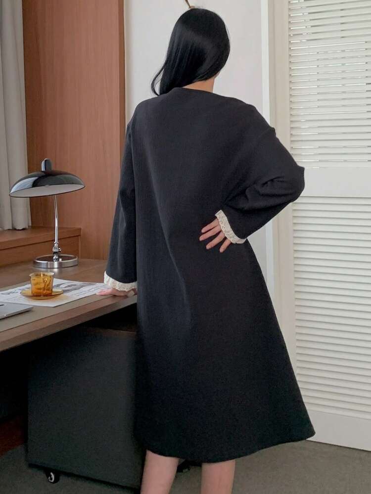Contrast Color Ruffle Trim Patchwork Loose Textured Fabric Women Sleepwear Robe
