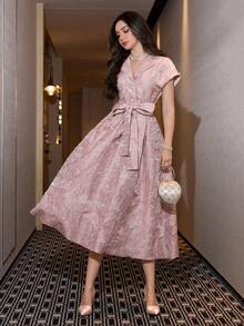 Modelyn Đầm nữ mùa xuân/hè màu hồng dệt jacquard, tay ngắn, cổ cài cúc, dáng chữ A thanh lịch. - Hồng - Xem 3
