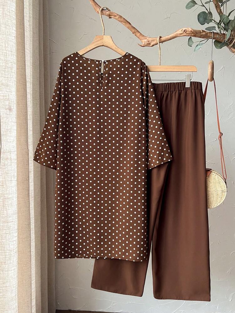 2pc Set Plus Size Women's Summer Casual Vacation Resort Countryside Round Neck 3/4 Sleeve Side Slit Polka Dot Brown Long Top Shirt And Pants 2 Piece Set With Pockets, Summer Holiday,Spring Break Outfits ,Vacation Outfits Women ,Holiday Outfits For Women,Spring Dress Women,Going Out Outfits,2026 New Clothes,Simple And Fashionable For Everyday Wear,Boho Set,Boho Pants Set For Women,Two Piece Set, Wide Leg Pants Set, Modest Two Piece Set, 2 Piece Casual Sets Woman, Short Sleeve Two Piece Set
