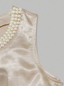 GlowEve 仿珍珠领饰缎面无袖上衣+半裙优雅两件套 - 杏色 - 查看 4