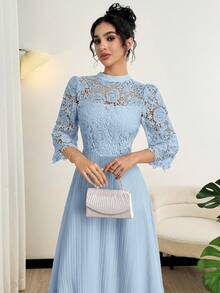 Modelyn Đầm maxi dài tay màu vàng thêu lỗ họa tiết, phối nhiều mảnh dành cho nữ - Màu xanh nhạt - Xem 2