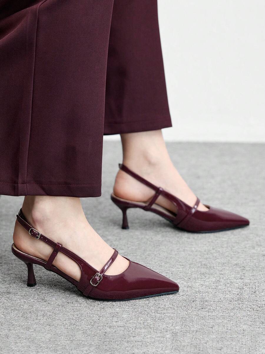 CUCCOO BIZCHIC 女士平底单鞋，酒红色漆皮尖头镂空凉鞋，后跟可调节搭扣，适合职场通勤穿着 - 酒紅色 - 查看 1