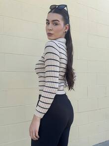 Andrea Bello 女士条纹高领长袖修身毛衣，秋冬 - 杏色 - 查看 4