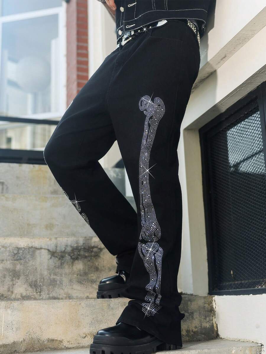 Manfinity LEGND 男士时尚美式街头风黑色水钻骷髅印花喇叭牛仔裤 - 黑色 - 查看 1