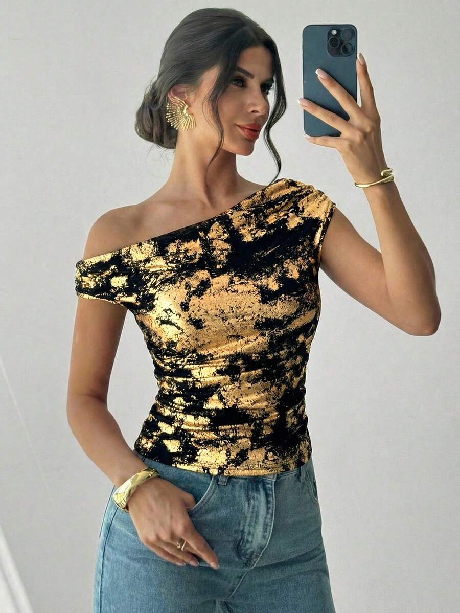 Firerie 女士露肩扎染印花褶皱不对称领口T恤衬衫，印花衬衫，不对称肩部上衣，适合春夏、海滩、通勤、优雅、性感、度假、波西米亚风、夏威夷、音乐节、浪漫、约会等场合。 - 彩色 - 查看 1