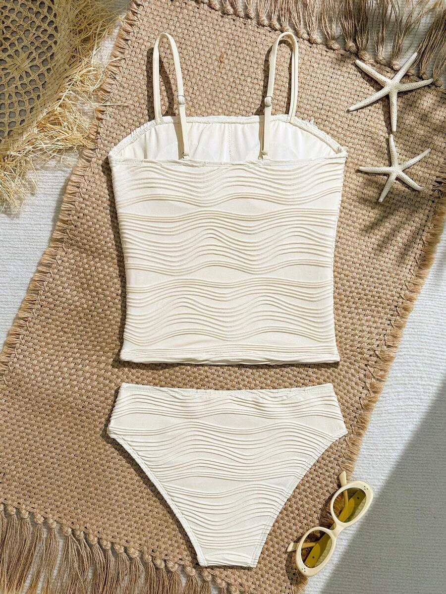 SHEIN 少女夏季纹理背心和泳裤套装 - 春夏海滩、泳池和休闲度假的完美之选。保守的两件式泳衣,高腰设计,全包覆,保守款式。少女两件式泳衣套装,适合青少年穿着。少女两件式泳衣,适合青少年穿着。少女两件式泳衣,适合青少年穿着。少女两件式泳衣,适合青少年穿着。白色两件式泳衣,适合青少年穿着。 - 杏色 - 查看 1