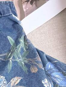 Muvela Áo sơ mi denim cổ yếm in hoa dáng casual dành cho nữ, áo mùa hè, áo mùa xuân, áo lễ Phục sinh, áo lễ hội, áo dự tiệc, trang phục đi biển cho nữ, áo tốt nghiệp, áo sơ mi nữ thanh lịch, áo sơ mi nữ casual, trang phục đi nghỉ mát, trang phục đi biển cho nữ, áo màu xanh dương, áo denim cổ yếm in hoa sành điệu không tay cài nút dành cho nữ, thời trang mùa hè - Rửa nhẹ - Xem 3