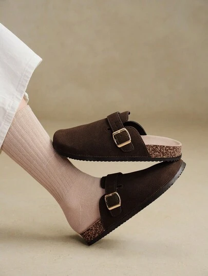 Solecia 女士毛绒拖鞋，圆头，保暖棕色，适合春季、春假、复活节和圣诞节穿着。