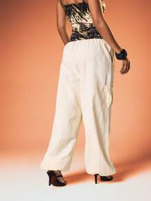 MISSGUIDED Oversized Cargo Wide Leg Pants With Drawstring Waist And Side Pockets Casual Relaxed Fit Bottoms - White - View 3