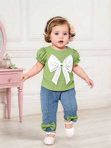 SHEIN Playful Pals 女嬰綠色夏季可愛韓系大蝴蝶結提花上衣 & 水洗牛仔褲套裝 時尚2件式幼童服裝套裝 - 薄荷綠 - 查看 4