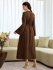 Al Najma 女士棕色梭织长袖收腰A字金属纽扣优雅端庄阿拉伯连衣裙，春夏款 - 棕色 - 查看 2