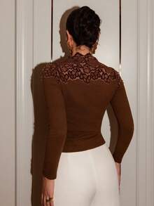 Bris Aura 优雅修身圆领蕾丝长袖女式T恤 - 棕色 - 查看 2