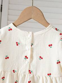 两件套开衫上衣和裤子睡衣套装，梭织面料，可爱樱桃图案，袖口和下摆饰有蕾丝花边。 - 彩色 - 查看 6