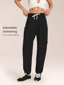 GLOWMODE 日常穿着，轻盈保暖，抓绒面料，可调节撞色抽绳腰带，带口袋，工装慢跑裤，日常休闲街头风。 - 黑色 - 查看 3