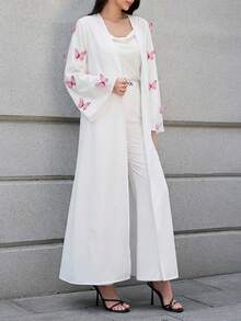 Al Najma 女士宽松蝙蝠袖阿拉伯长袍，饰有3D蝴蝶图案 - 粉色 - 查看 7