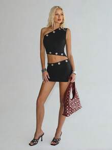 TRNVIE Conjunto de top sin mangas ajustado con hombro asimétrico y dobladillo asimétrico + minifalda ajustada de cintura baja, conjunto de ropa de vacaciones de primavera/verano para mujer, conjunto de dos piezas, ropa de verano para mujer, conjunto de dos piezas para mujer, conjunto de vacaciones para mujer - Negro - Ver 4