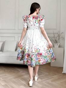 SHEIN 少女优雅印花方领收腰修身A字连衣裙，夏季 - 白色 - 查看 3