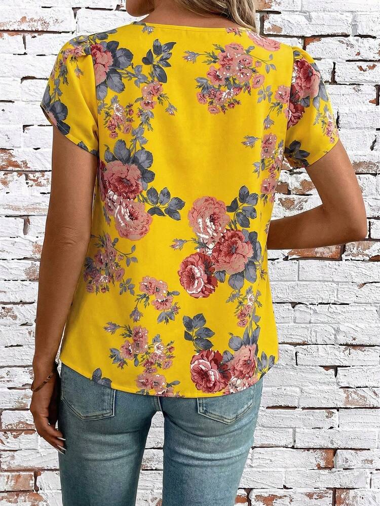 SHEIN Clasi Gold Round Neck Petal Sleeve Pleated Detail Casual/Party Blouse,Summer Top - Yellow - View 2