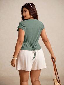 Elaquor Plus Size Solid V-Neck Metal Shell Decor Casual Short Sleeve T-Shirt - Mint Green - View 4