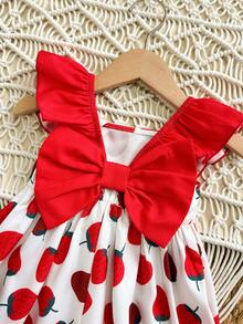 SHEIN Đầm hè dễ thương cho bé gái với họa tiết dâu tây, phối màu, viền bèo nhún. - Đỏ - Xem 3