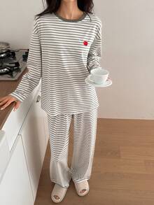 DAZY Conjunto de pijama holgado de 2 piezas con rayas y decoración de manzana linda para mujer - Gris - Ver 3