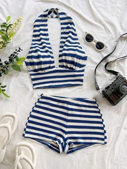 Soleia 波西米亚浪漫花卉度假两件套 - 彩色条纹吊带背心和短裤，适合春夏休闲、海滩、婚礼宾客、毕业典礼、圣帕特里克节、复活节、音乐节等场合。