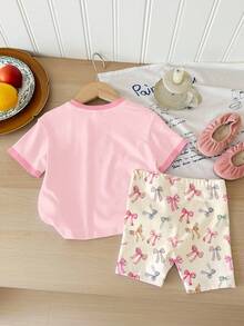 SHEIN LMoss Kids 女婴休闲简约圆领宽松短袖T恤和紧身骑行短裤套装，适合春夏穿着 - 彩色 - 查看 2