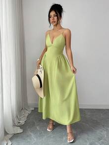 Elenzga Đầm maxi dáng dài thanh lịch, thoải mái, gợi cảm kiểu Pháp, thắt dây, hở lưng, dây mảnh, thích hợp cho kỳ nghỉ hè, mùa xuân/hè, màu trơn, xếp ly, đầm maxi nữ mùa hè, đầm đi nghỉ mát, phong cách mùa hè nắng ấm, thích hợp cho hẹn hò, tiệc sinh nhật, đám cưới, sự kiện tựu trường, thời trang nữ mới. - màu xanh lá - Xem 6