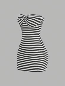 Sweetra Plus Size Women's Colorblock Striped Tube Dress - Black and White - View 3