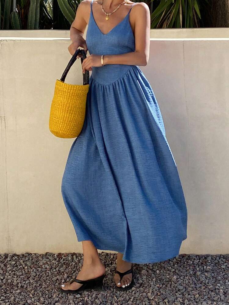 Women's Solid Color Textured V-Neck Pleated Fitted Camisole Midi Dress, Minimalist Style For Vacation Summer Sundress