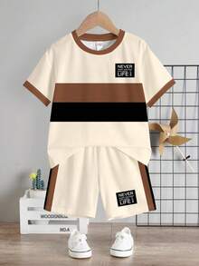 SHEIN 男童圆领撞色字母印花短袖T恤短裤套装，春夏休闲装 - 彩色 - 查看 5