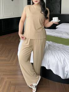 Dazy Plus 大码女式立领纯色短袖上衣和裤子休闲家居服套装 - 卡其色 - 查看 7